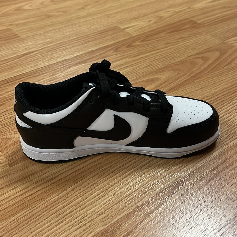 NEW NIKE DUNK sneaker black and white boy